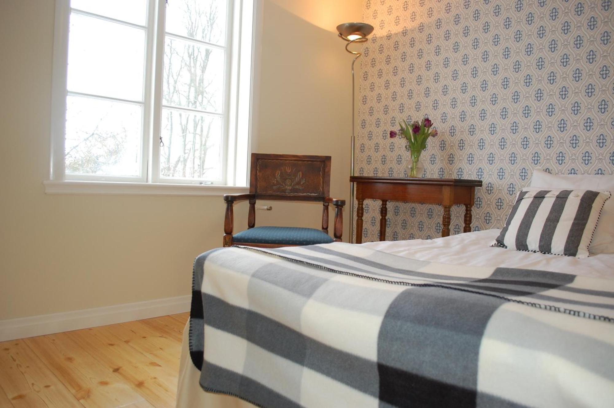 Allégården Kastlösa Hotell Extérieur photo