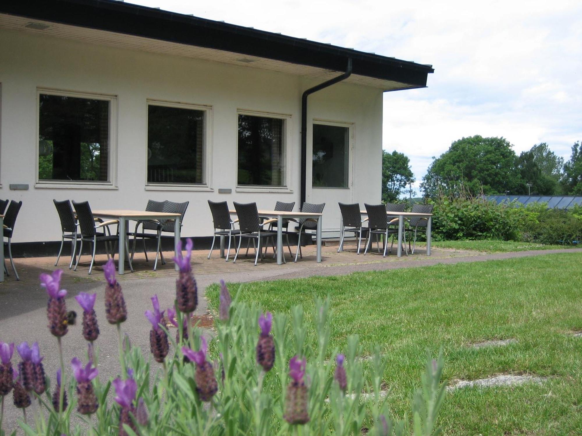 Allégården Kastlösa Hotell Extérieur photo